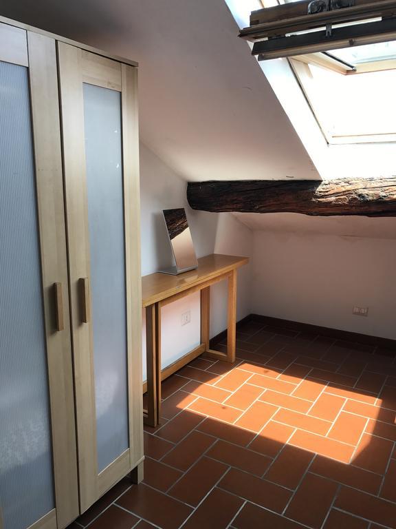 Charming Apartment The Castle Milano Exterior foto