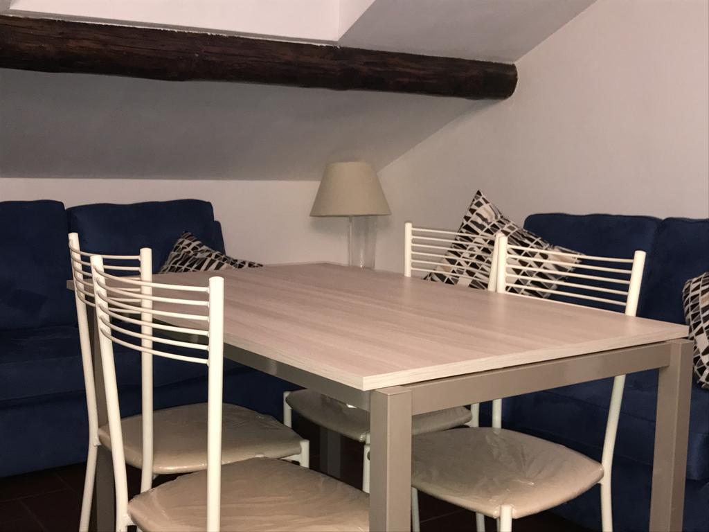 Charming Apartment The Castle Milano Exterior foto